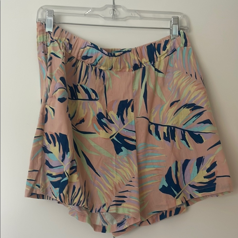 Quicksilver Tropical Leaf Print Shorts